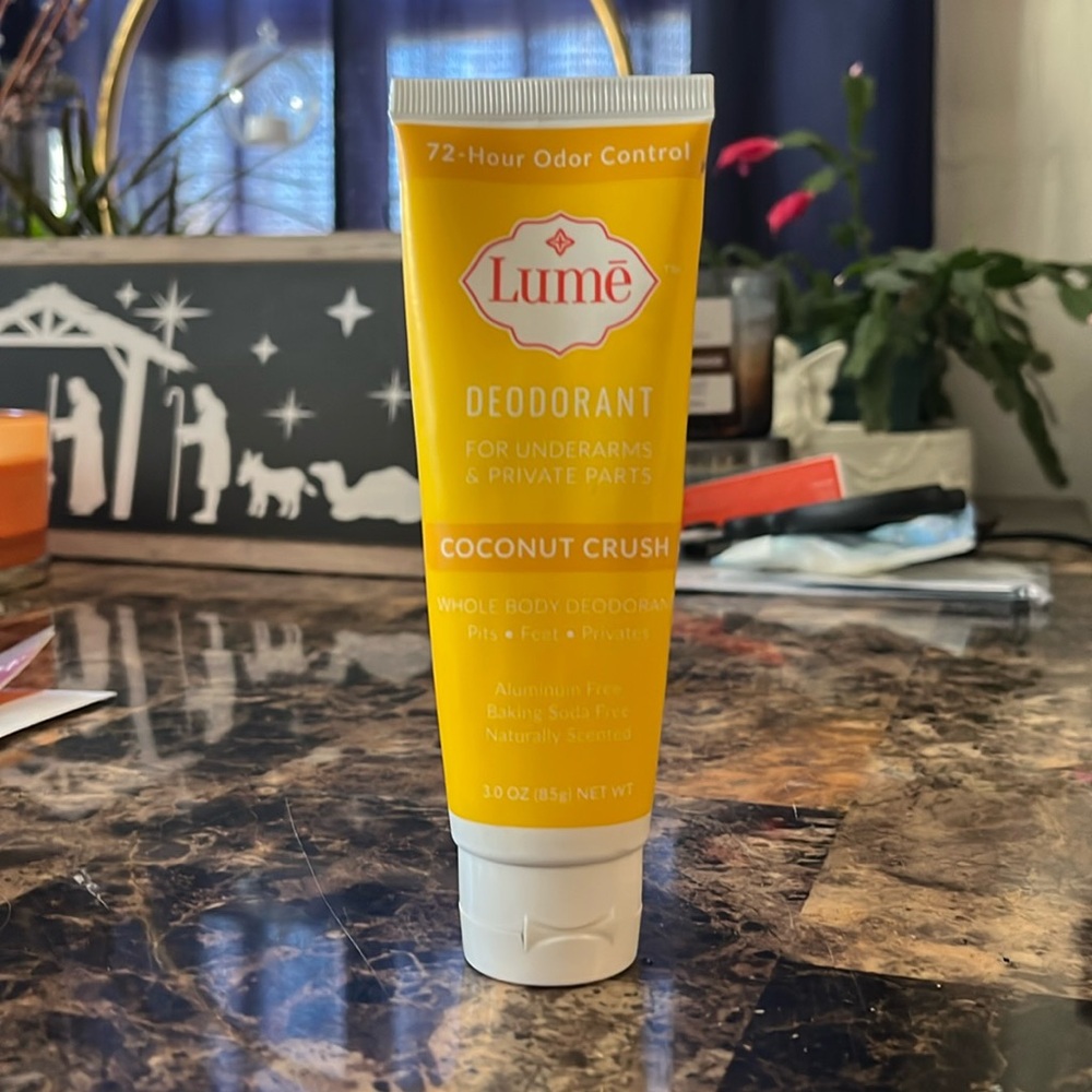 Lume Coconut crush only opened to smell the product & it smells delicious!